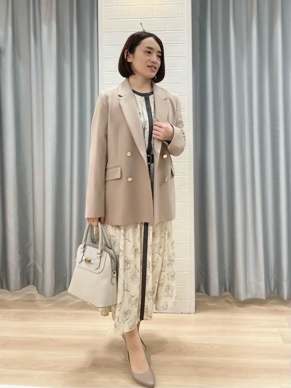 ANY SIS 丸岡 コーディネート画像