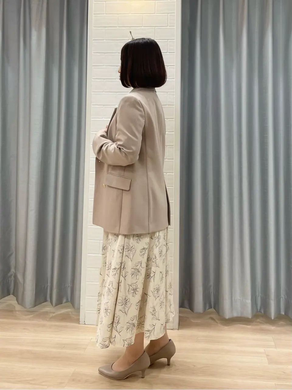 ANY SIS 丸岡 コーディネート画像