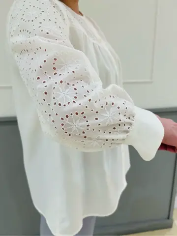 ANY SIS 堀部 コーディネート画像