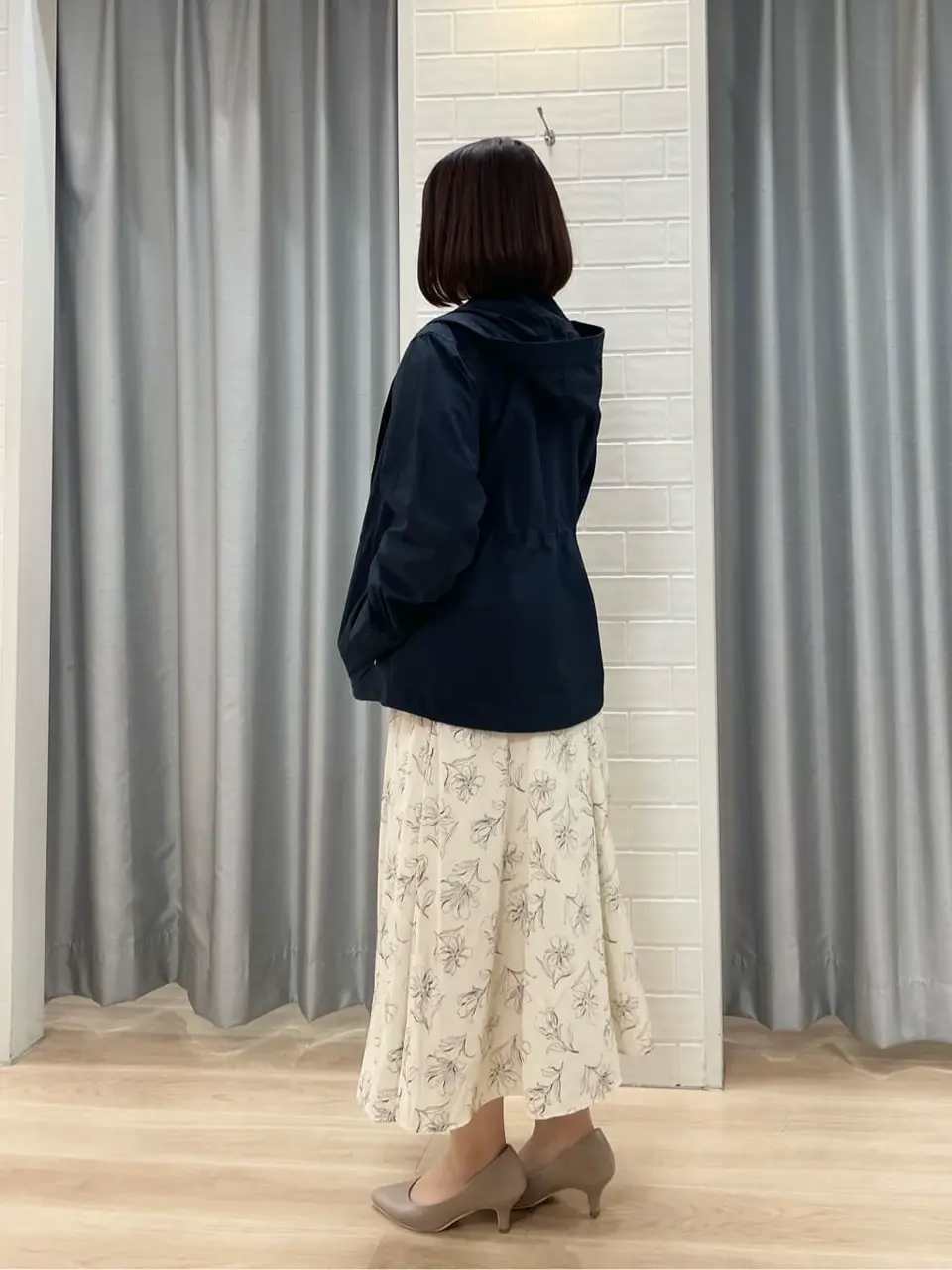 ANY SIS 丸岡 コーディネート画像