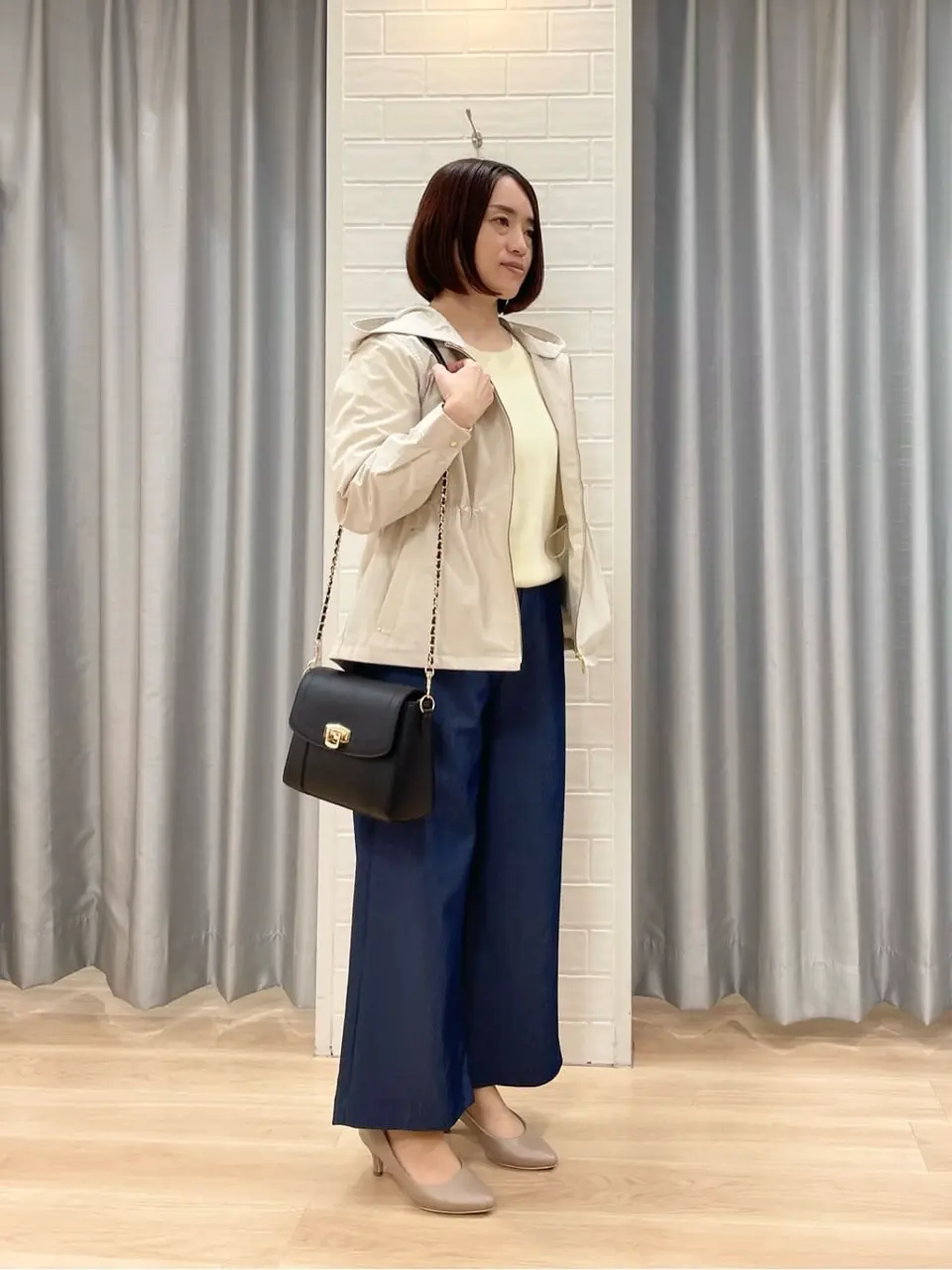 ANY SIS 丸岡 コーディネート画像