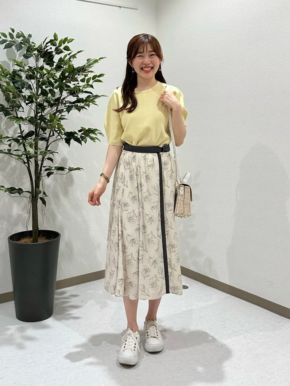 ANY SIS みぃ コーディネート画像