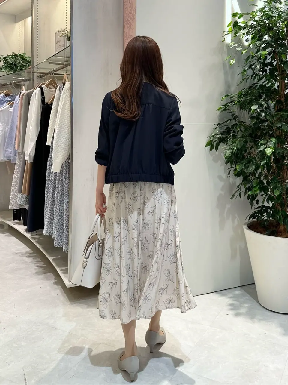 ANY SIS みぃ コーディネート画像