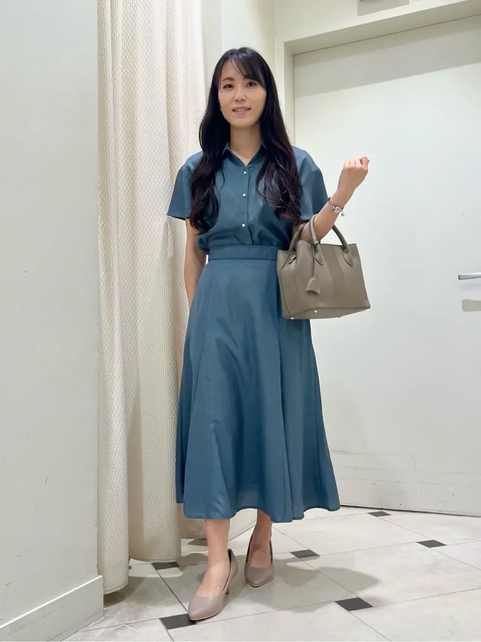 ANY SIS スタッフ コーディネート画像