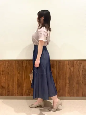 ANY SIS スタッフ コーディネート画像