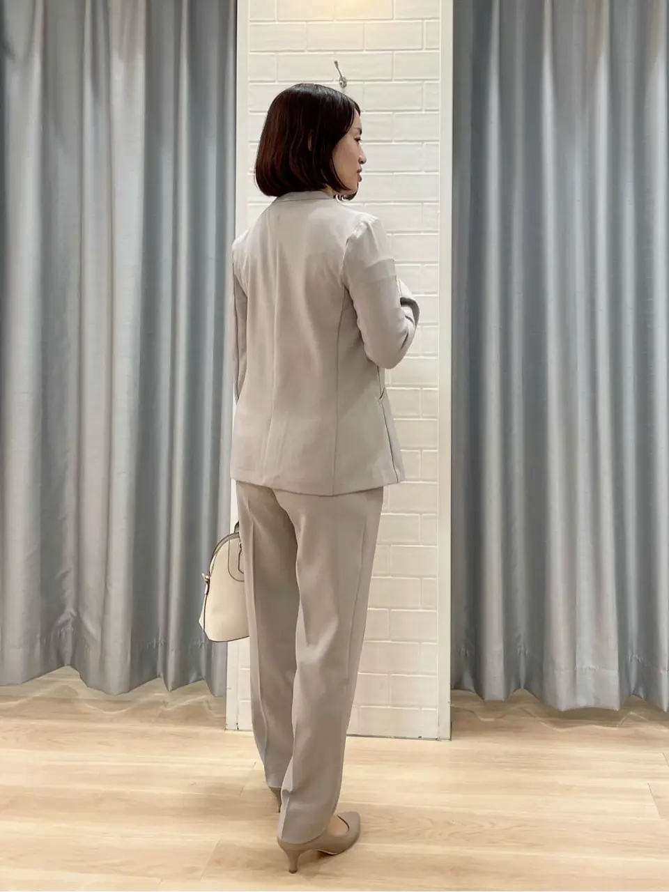 ANY SIS 丸岡 コーディネート画像