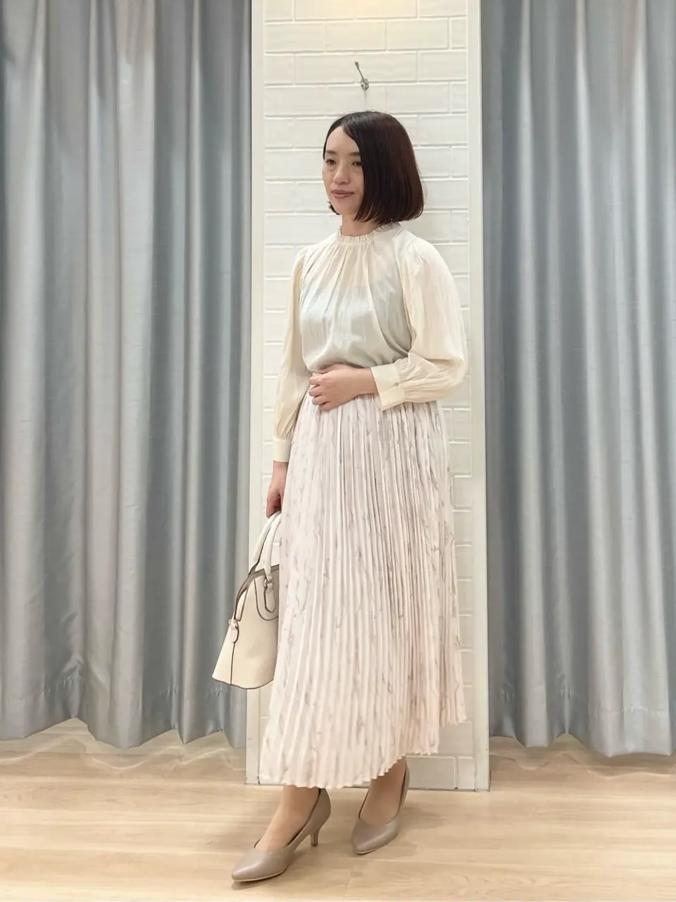 ANY SIS 丸岡 コーディネート画像