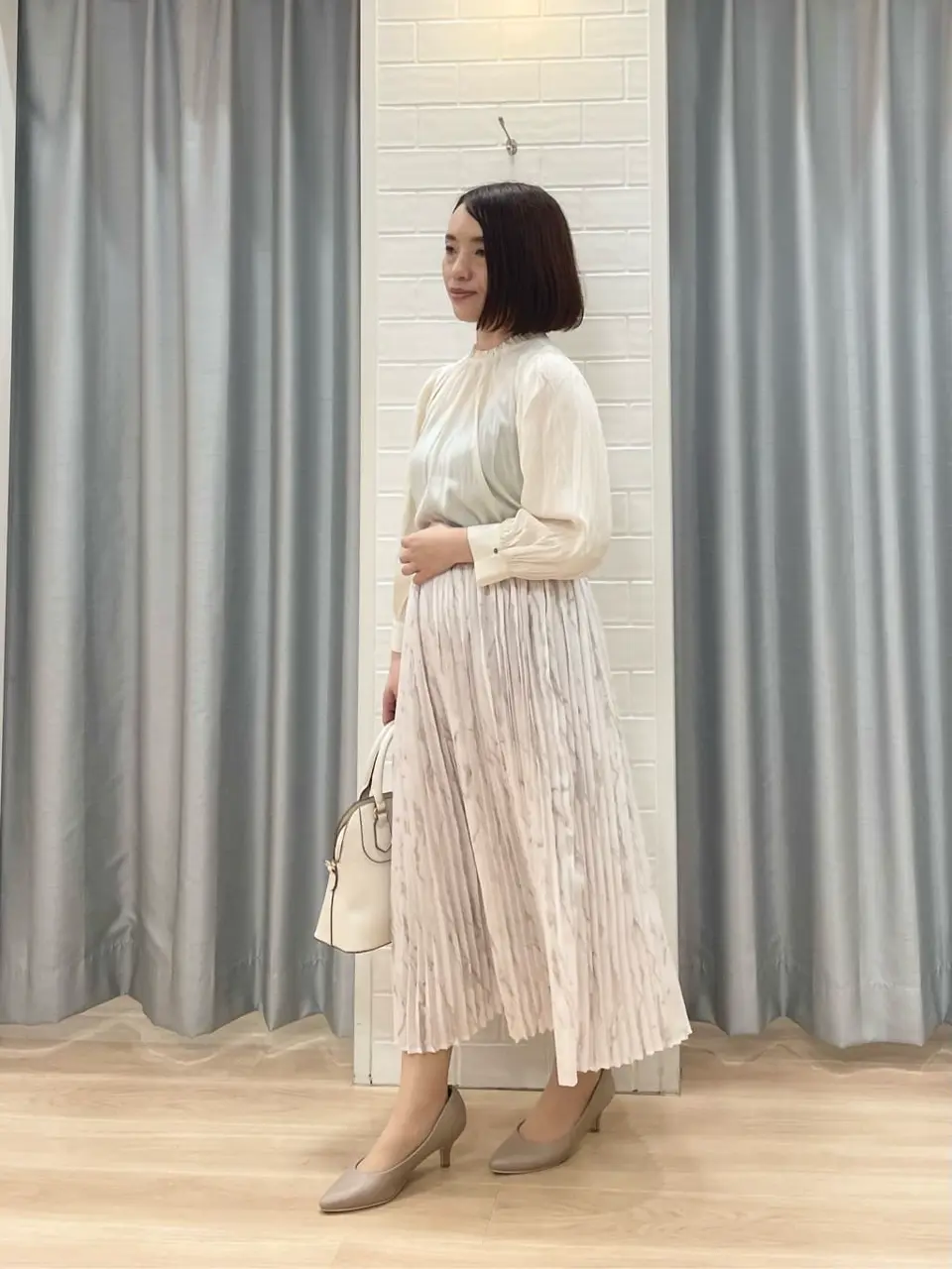 ANY SIS 丸岡 コーディネート画像