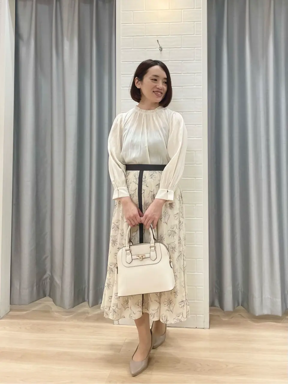 ANY SIS 丸岡 コーディネート画像