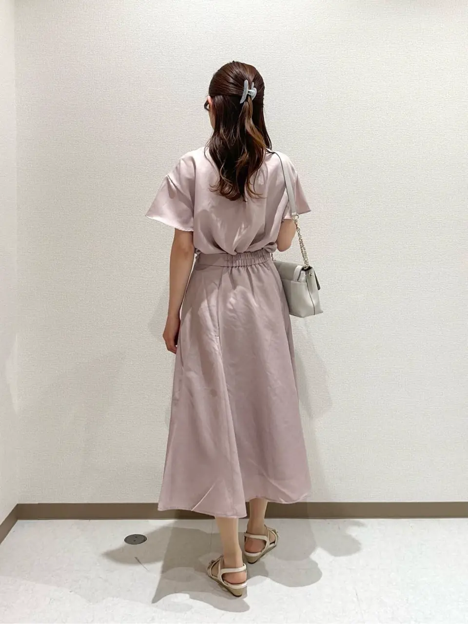 ANY SIS みぃ コーディネート画像