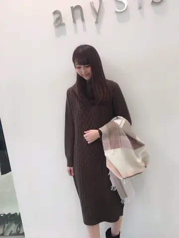 ANY SIS スタッフ コーディネート画像