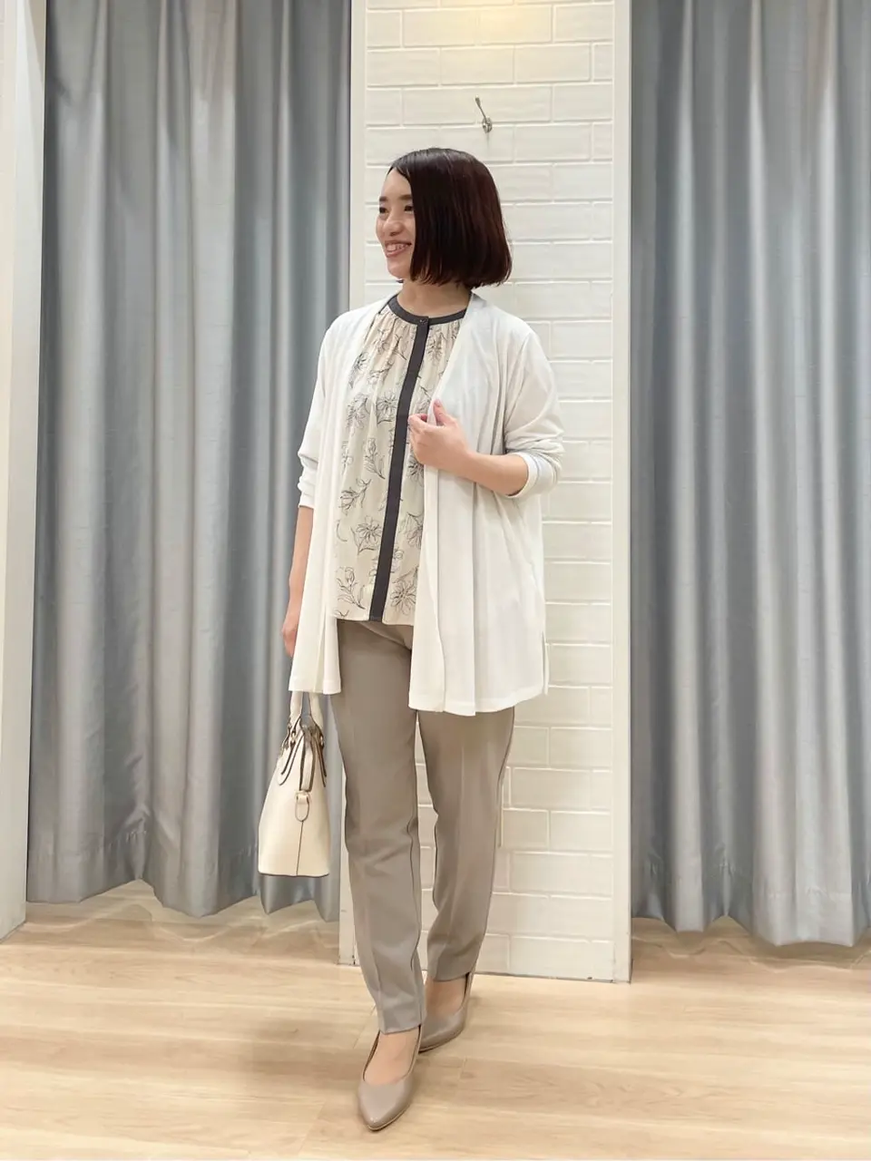 ANY SIS 丸岡 コーディネート画像