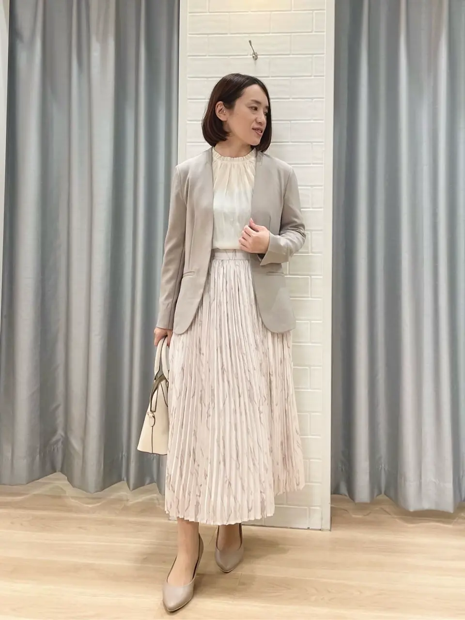 ANY SIS 丸岡 コーディネート画像