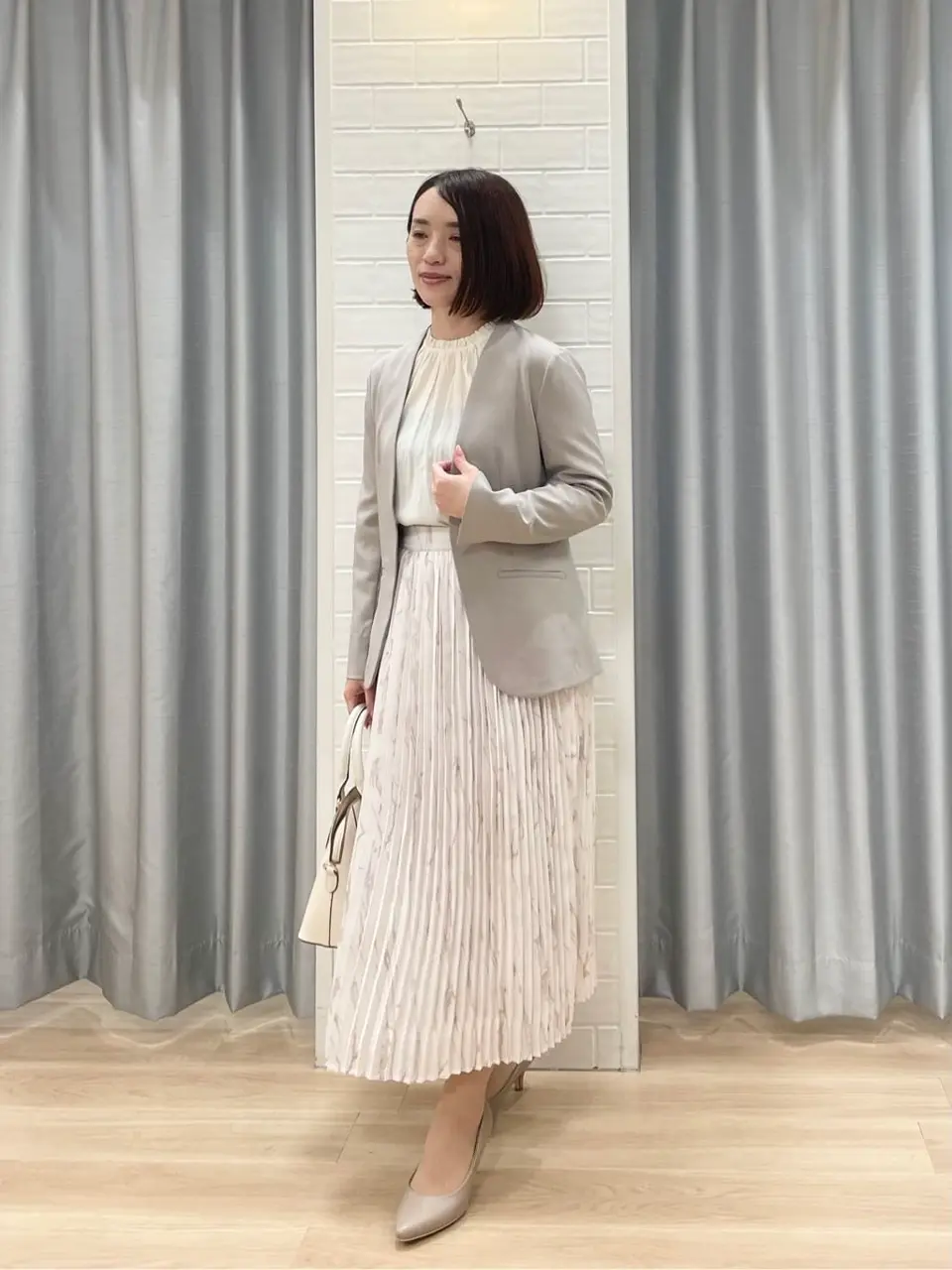 ANY SIS 丸岡 コーディネート画像