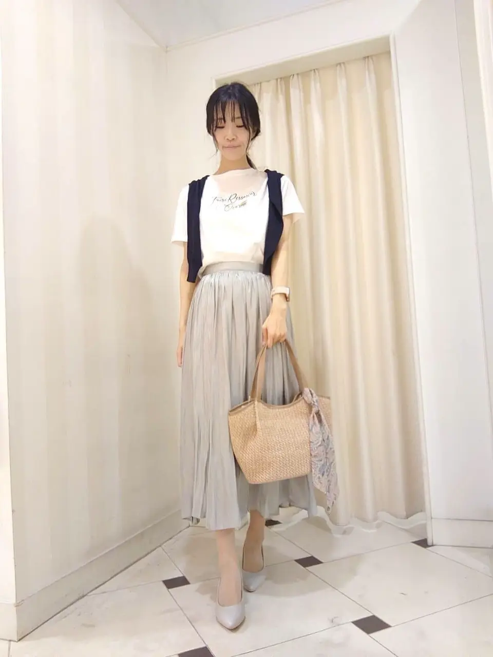 ANY SIS スタッフ コーディネート画像