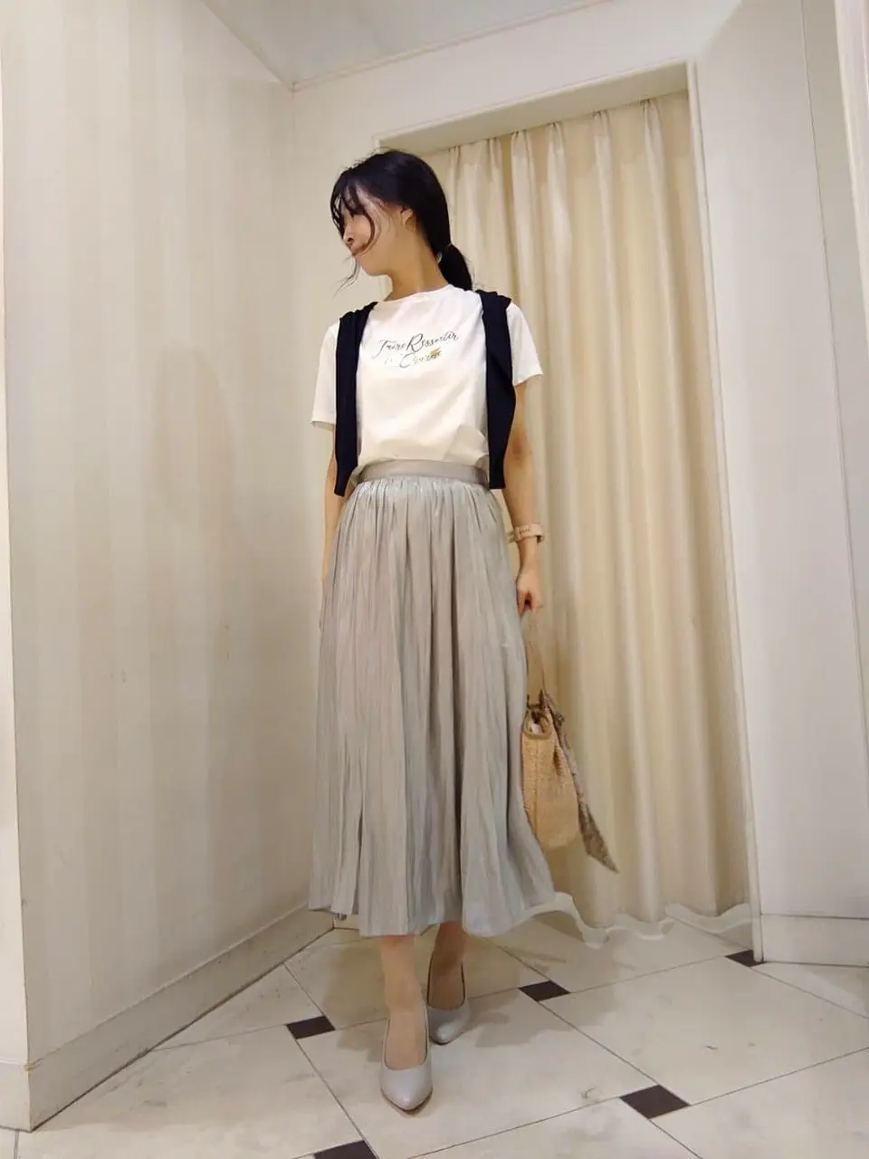 ANY SIS スタッフ コーディネート画像