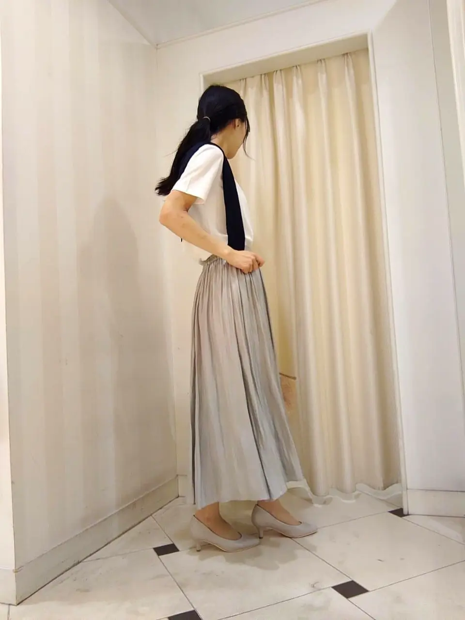 ANY SIS スタッフ コーディネート画像