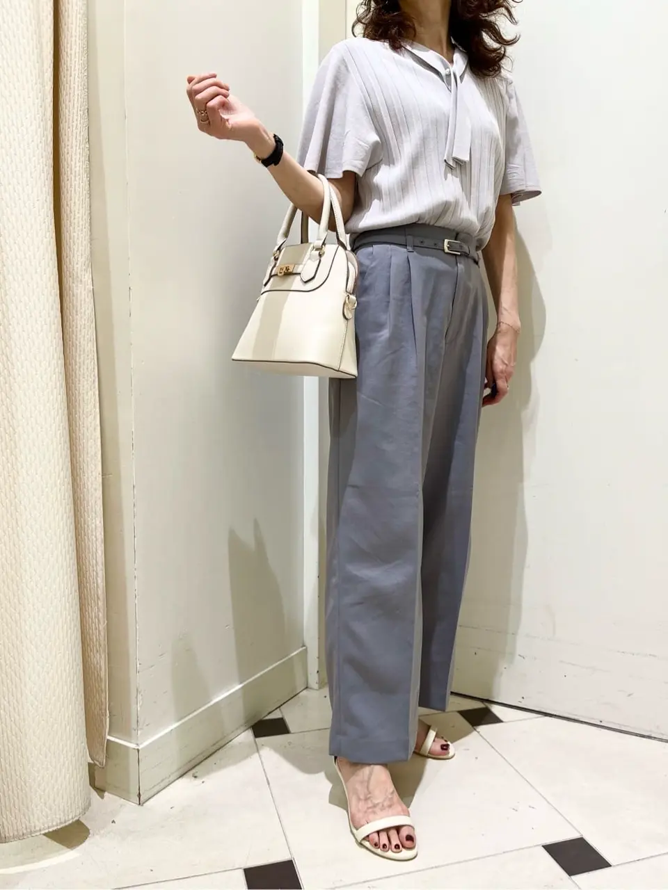 ANY SIS スタッフ コーディネート画像