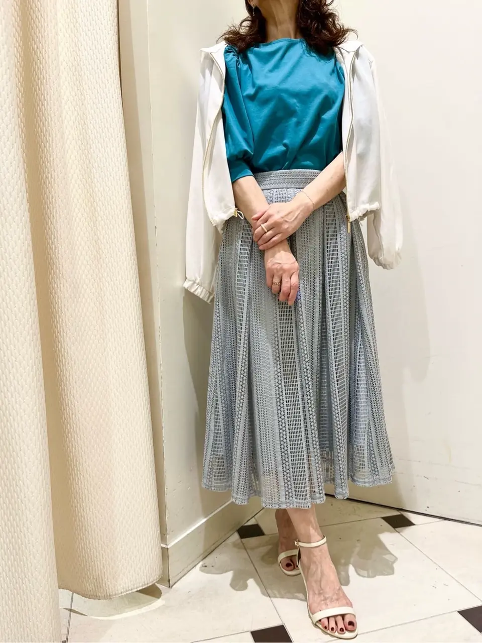 ANY SIS スタッフ コーディネート画像