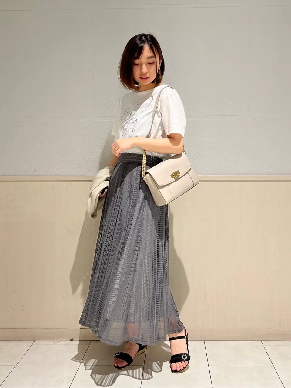 ANY SIS 村上 コーディネート画像