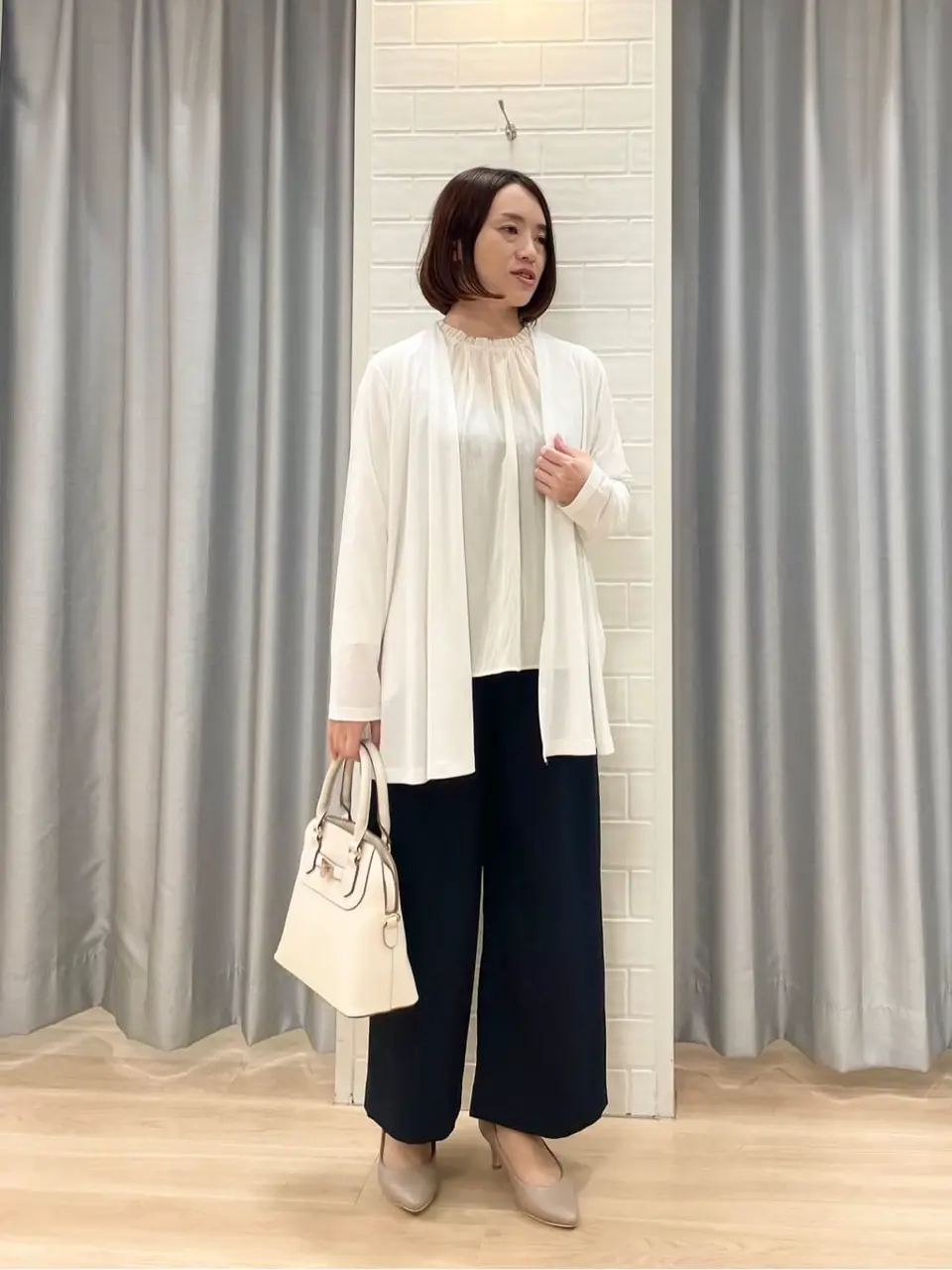 ANY SIS 丸岡 コーディネート画像