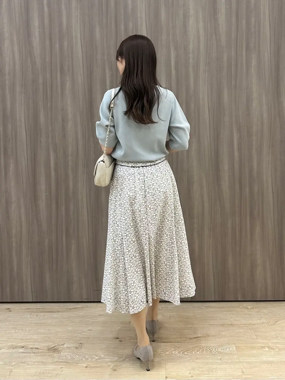 ANY SIS みぃ コーディネート画像