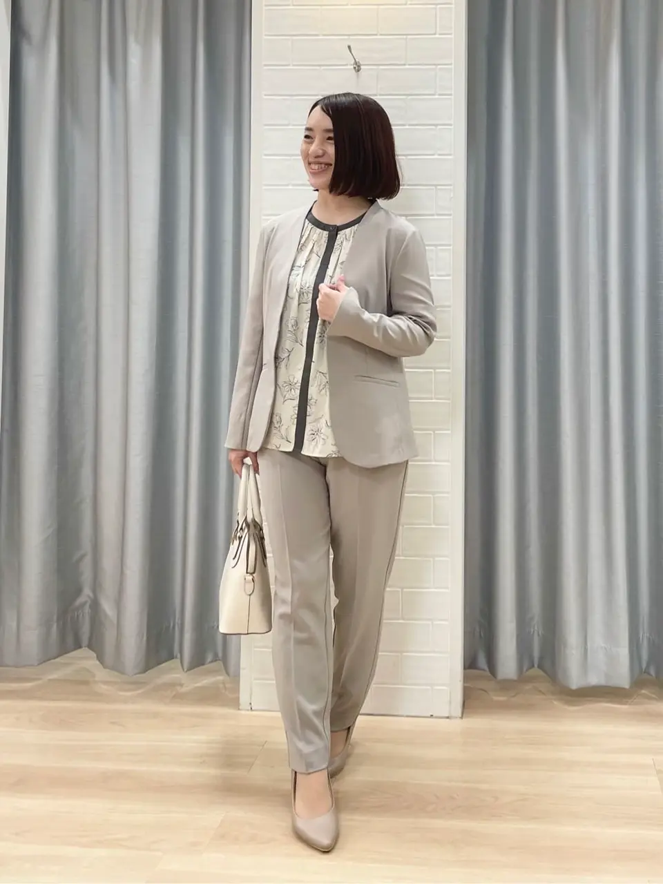 ANY SIS 丸岡 コーディネート画像