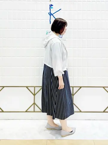 ANY SIS 西田 コーディネート画像