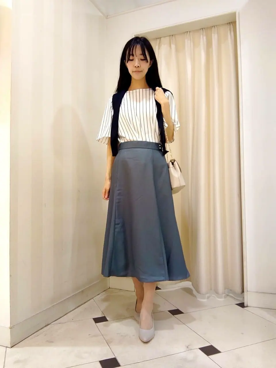 ANY SIS スタッフ コーディネート画像