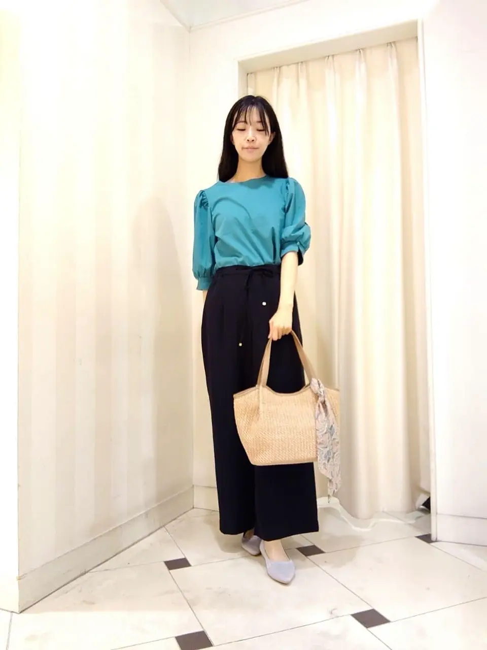 ANY SIS スタッフ コーディネート画像