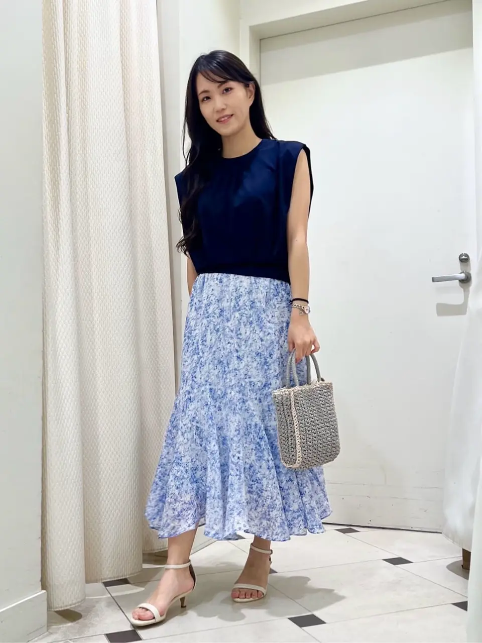 ANY SIS スタッフ コーディネート画像