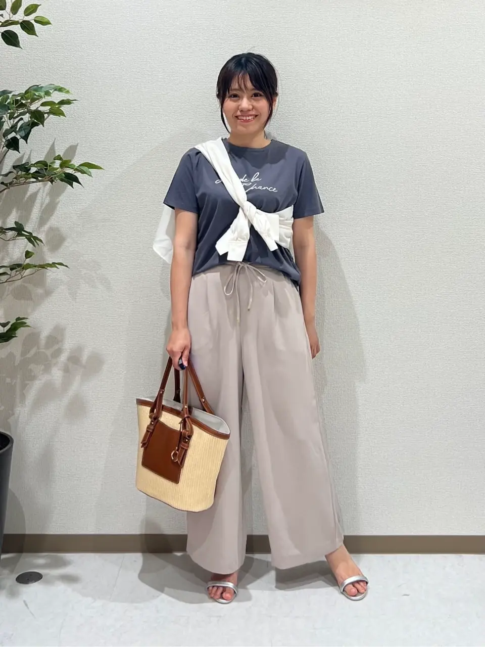 ANY SIS 浅倉 コーディネート画像