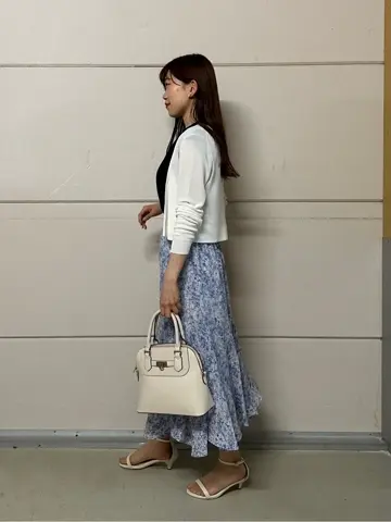 ANY SIS みぃ コーディネート画像