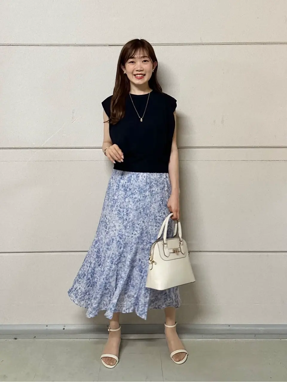 ANY SIS みぃ コーディネート画像