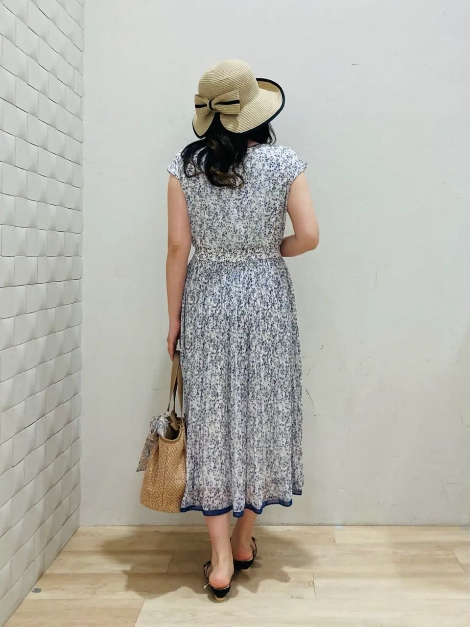 ANY SIS 川根　彩 コーディネート画像