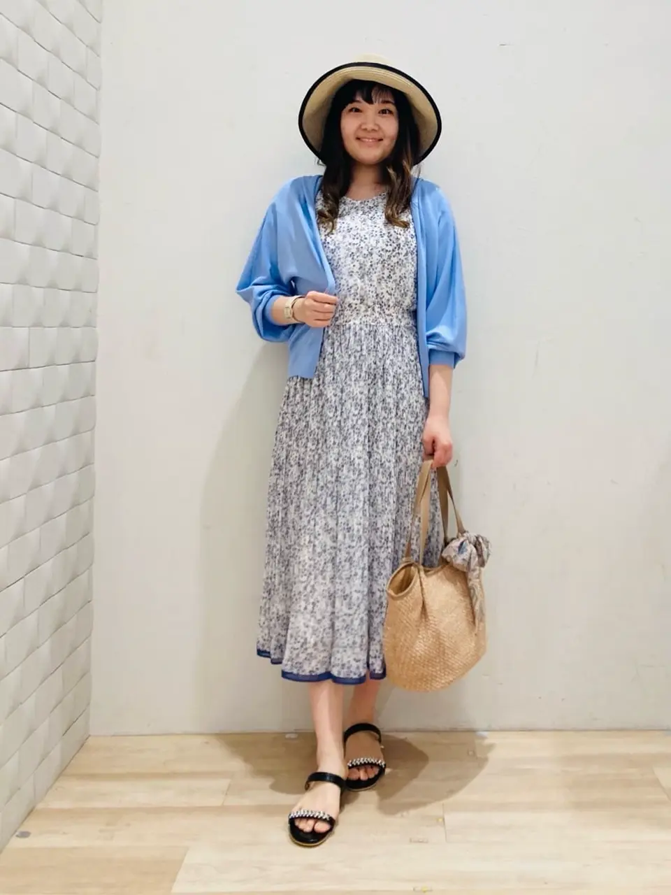 ANY SIS 川根　彩 コーディネート画像