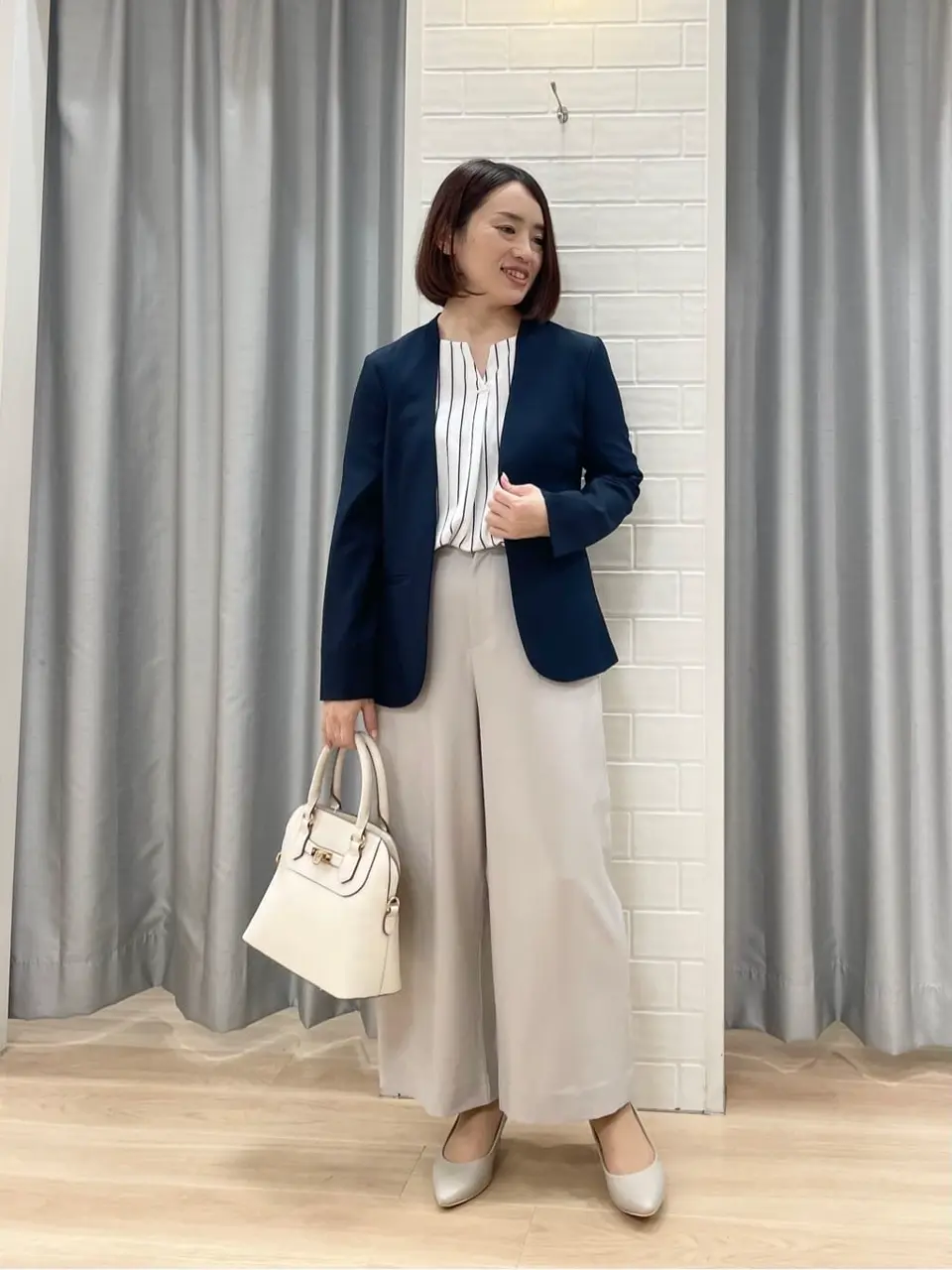 ANY SIS 丸岡 コーディネート画像