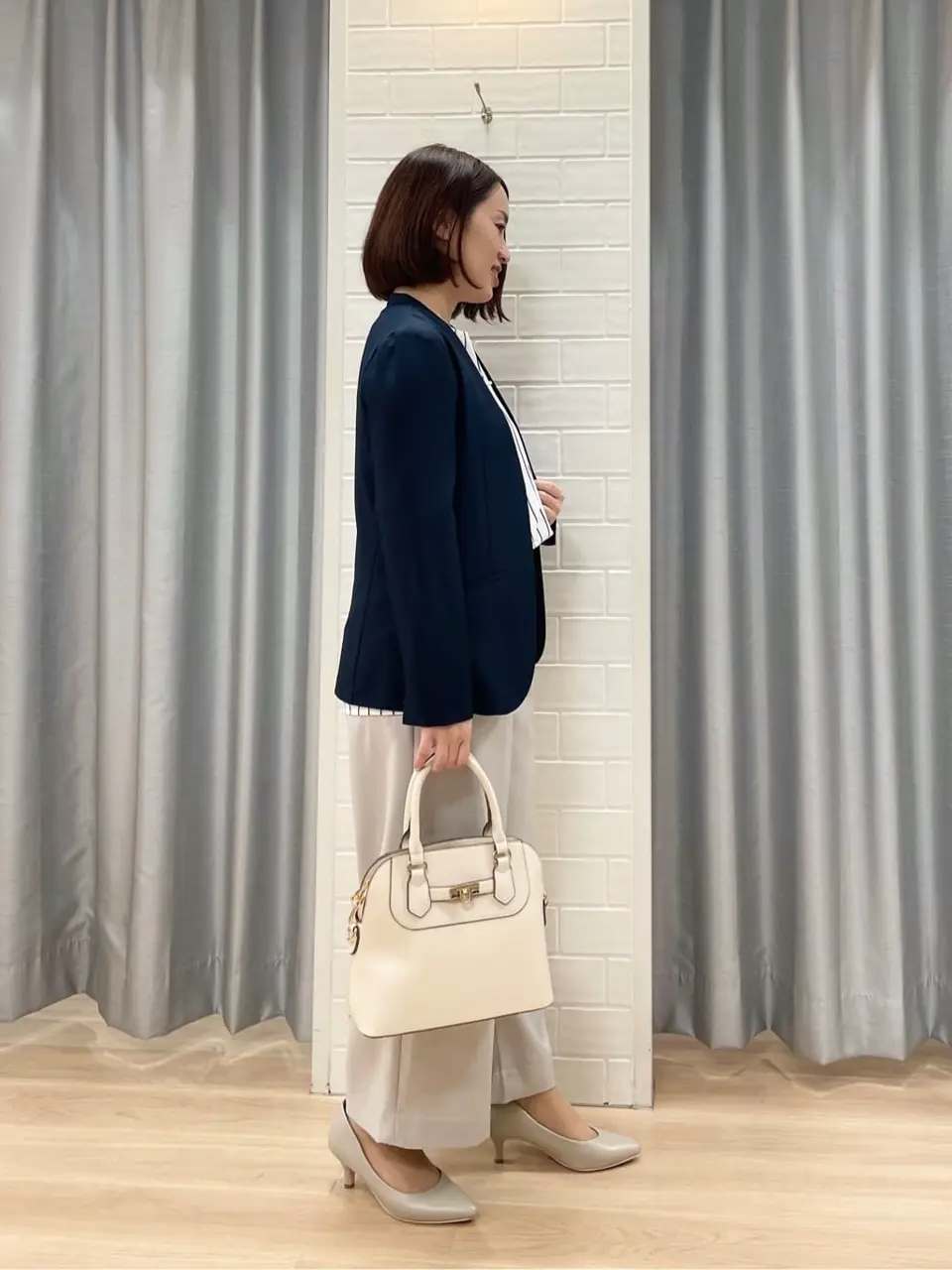 ANY SIS 丸岡 コーディネート画像