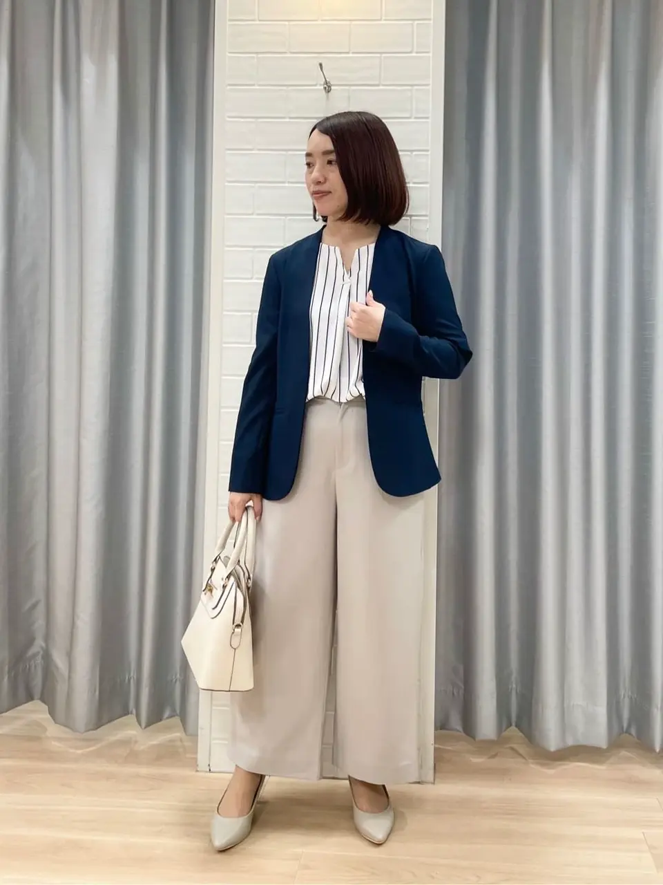 ANY SIS 丸岡 コーディネート画像