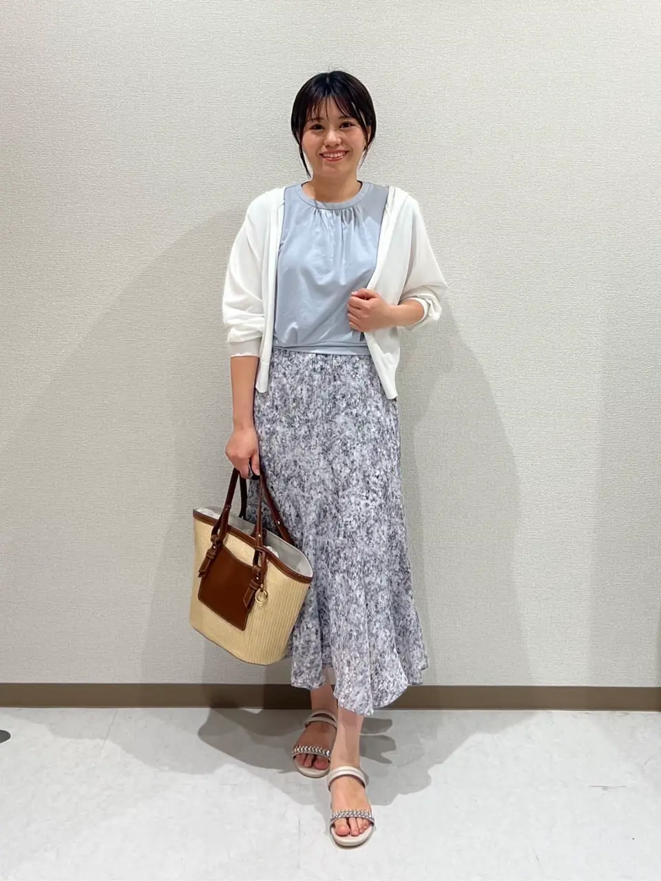 ANY SIS 浅倉 コーディネート画像