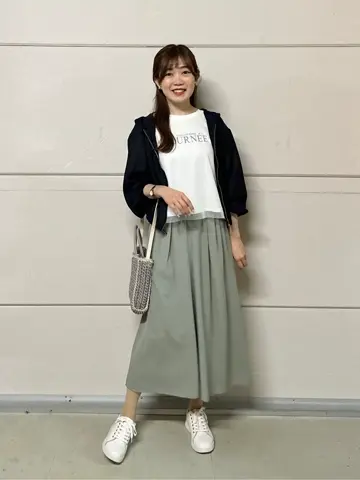 ANY SIS みぃ コーディネート画像