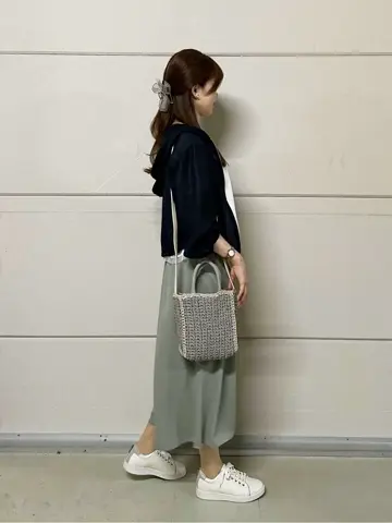 ANY SIS みぃ コーディネート画像