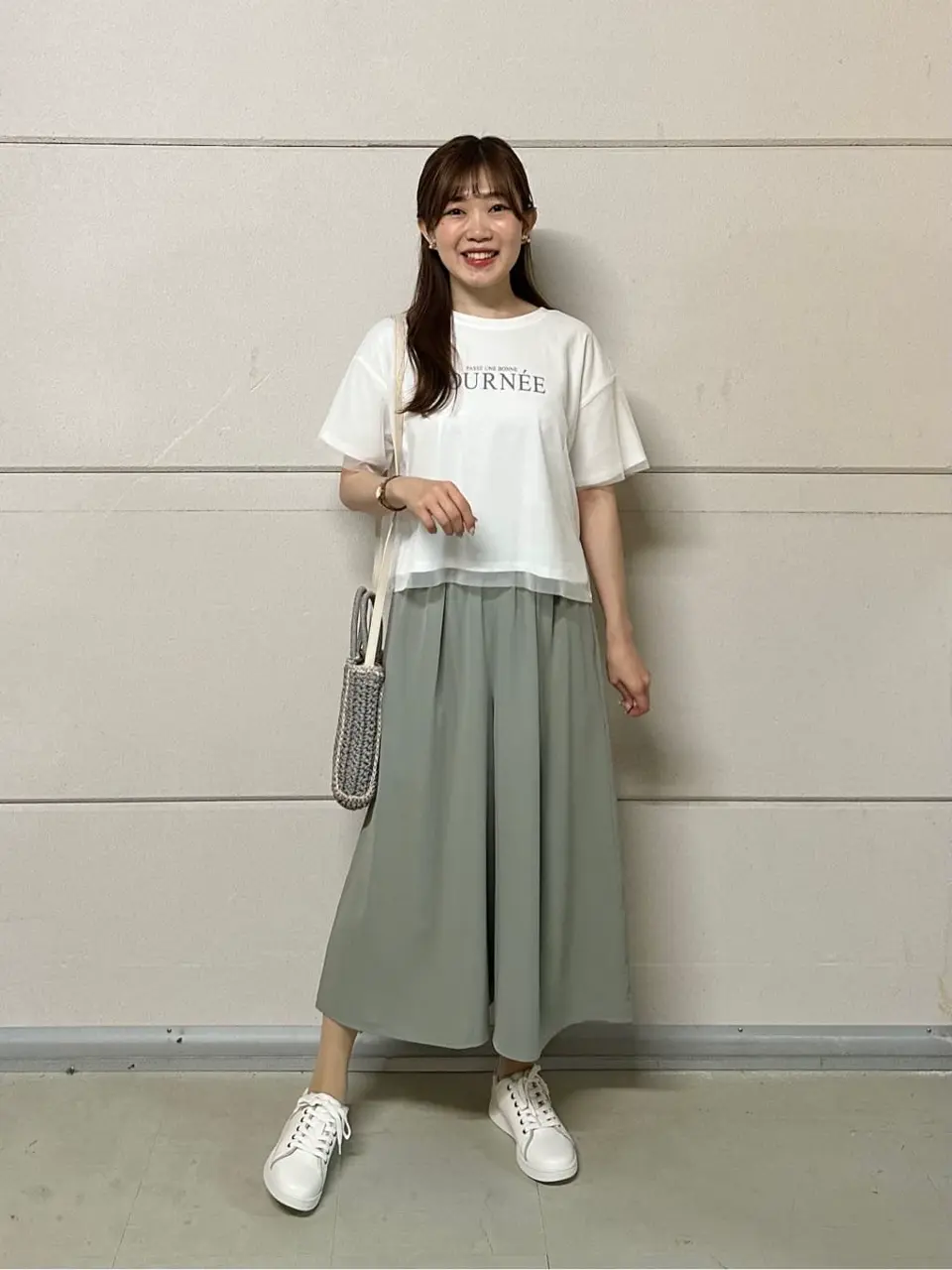 ANY SIS みぃ コーディネート画像