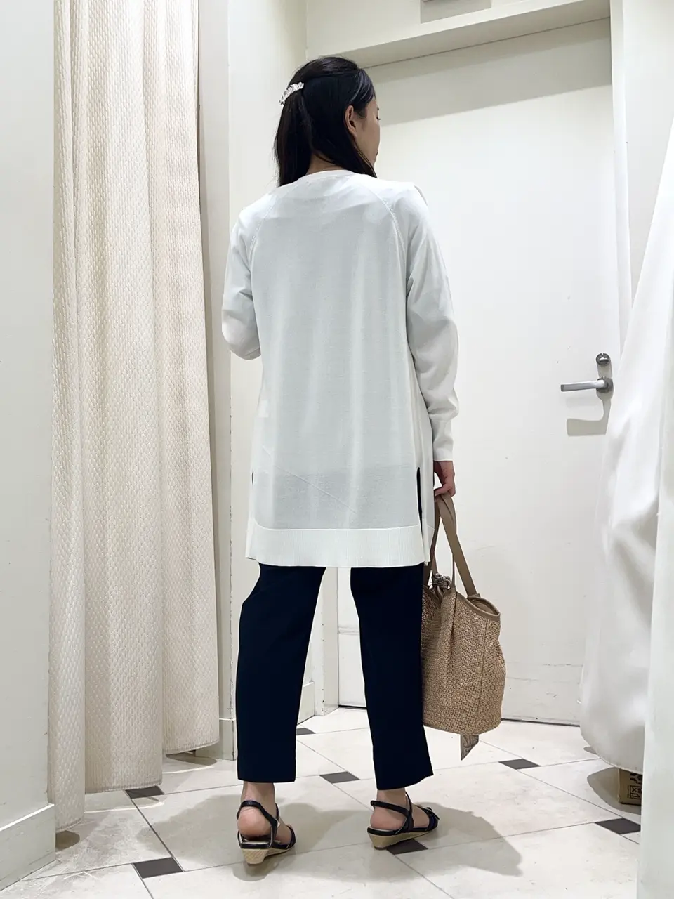 ANY SIS スタッフ コーディネート画像