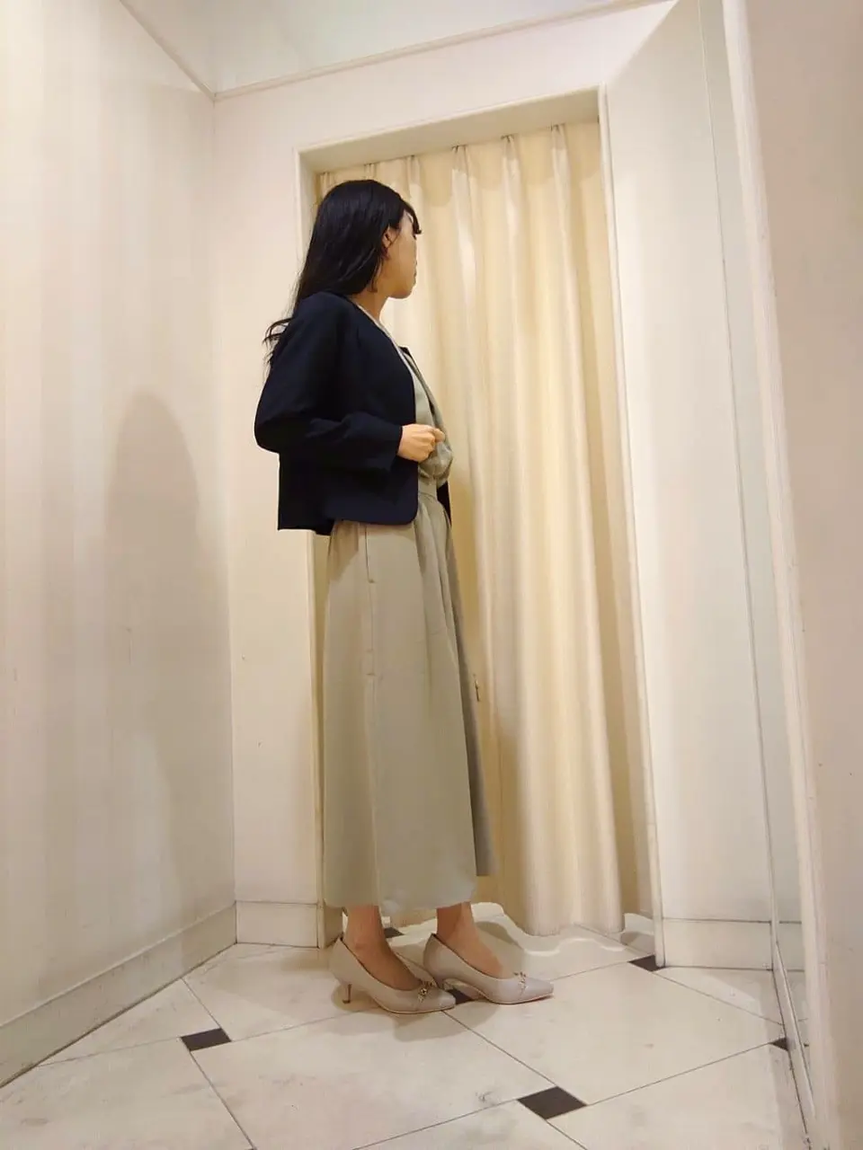 ANY SIS スタッフ コーディネート画像