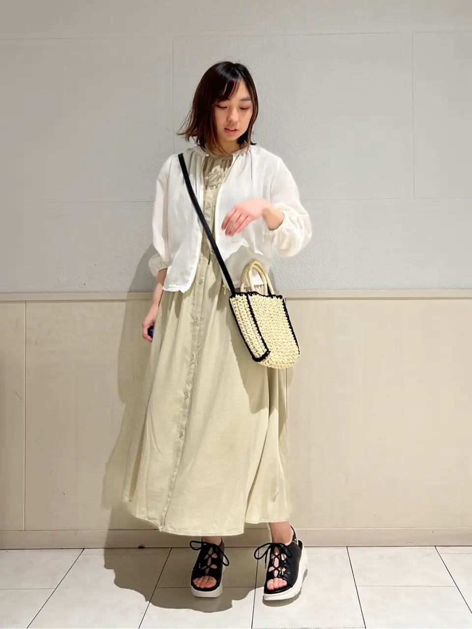 ANY SIS 村上 コーディネート画像