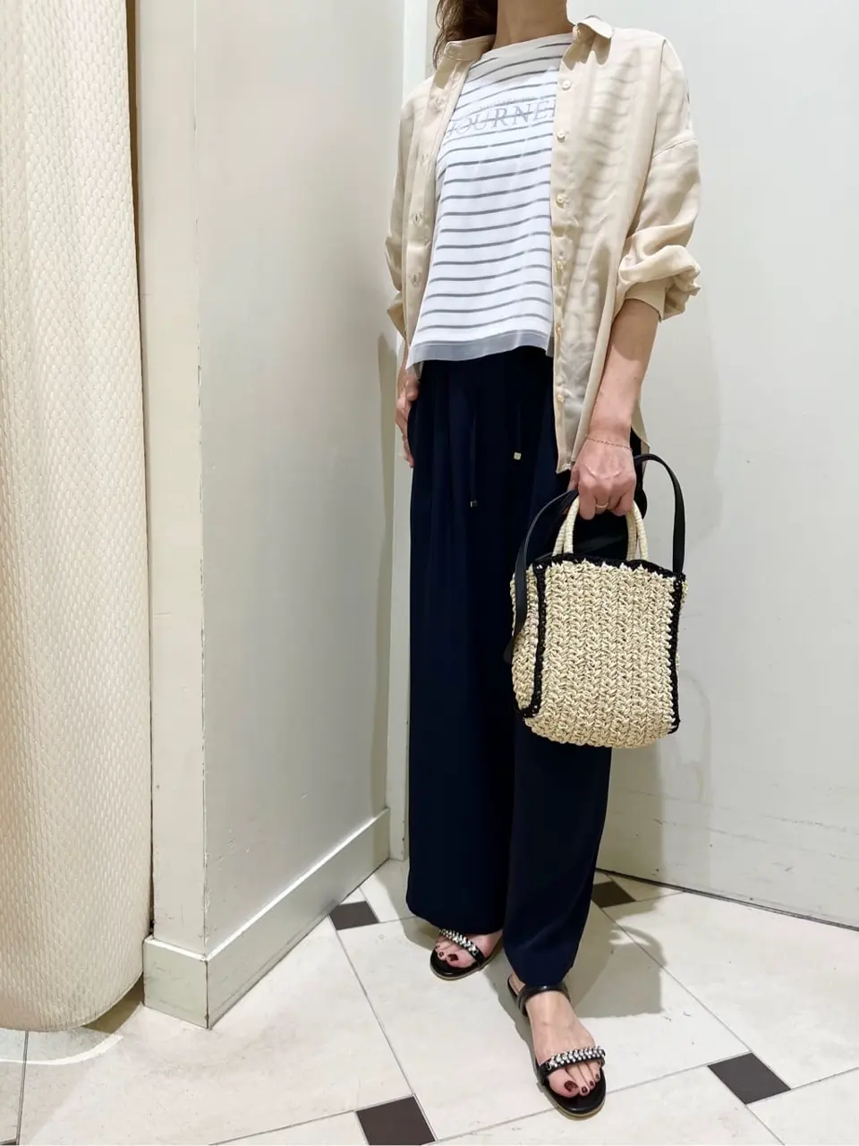 ANY SIS スタッフ コーディネート画像