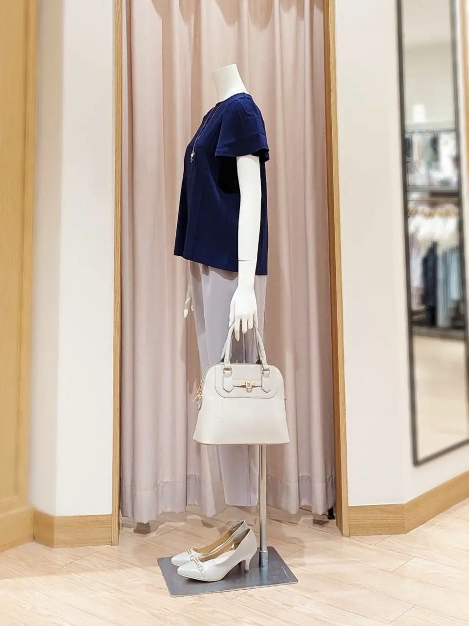 ANY SIS 岩田 コーディネート画像