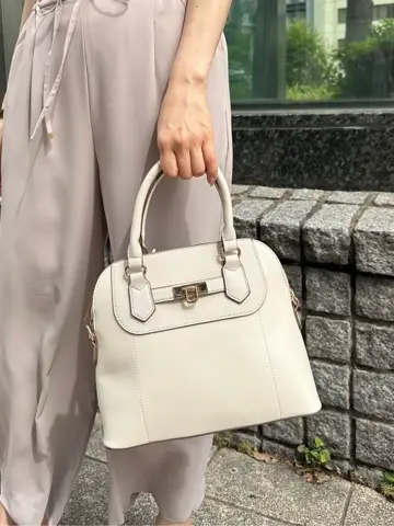 ANY SIS みぃ コーディネート画像