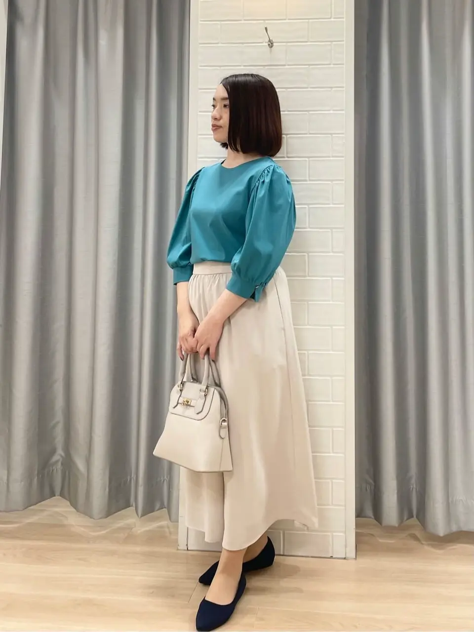 ANY SIS 丸岡 コーディネート画像